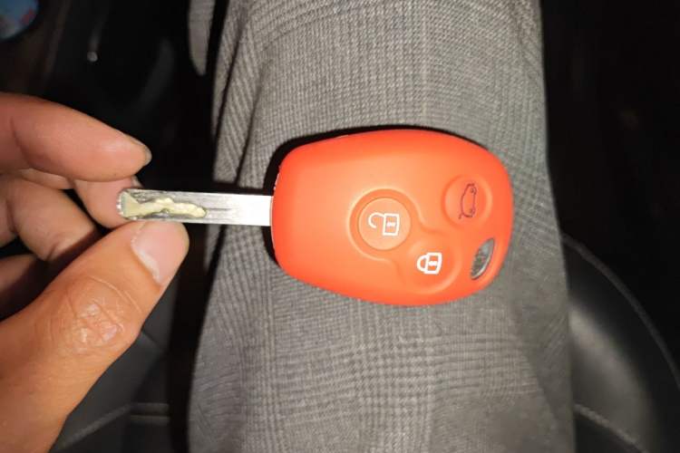 Used smart fortwo 2016 0.9T 66kW Hardtop Pioneer Edition Vehicle Key
