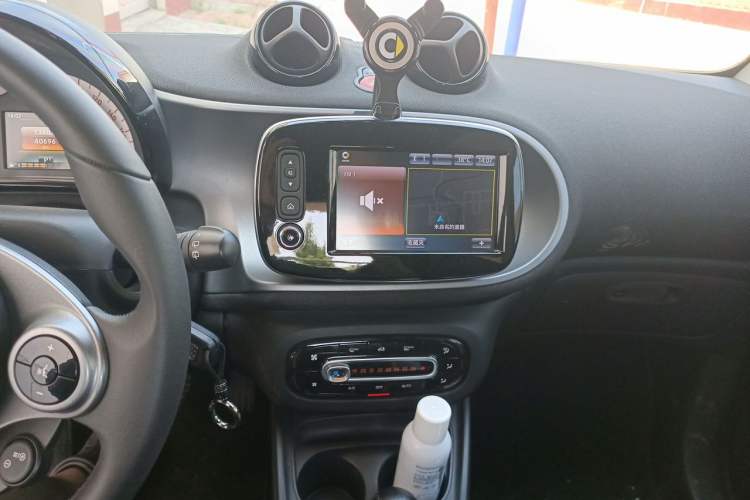 Used smart fortwo 2016 0.9T 66kW Hardtop Pioneer Edition Audio And AC Panel