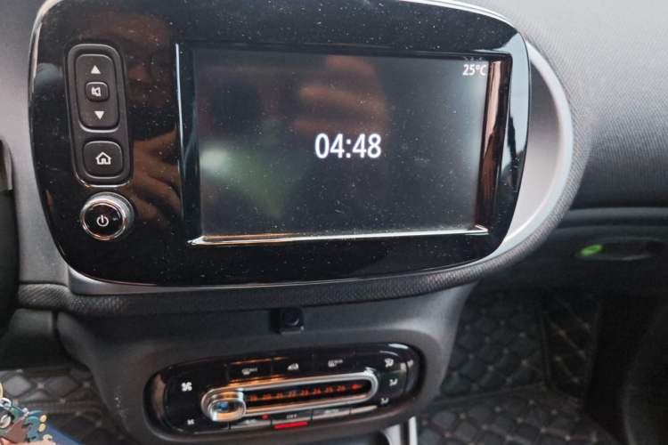 Used smart fortwo 2016 0.9T 66kW Hardtop Pioneer Edition Audio And AC Panel
