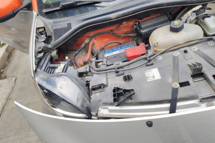 Used smart fortwo 2016 0.9T 66kW Hardtop Pioneer Edition Engine Bay Right