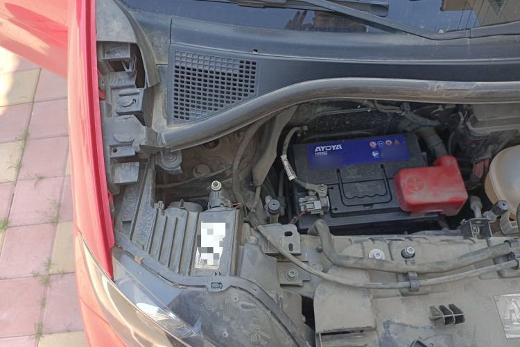 Used smart fortwo 2016 0.9T 66kW Hardtop Pioneer Edition Engine Bay Right
