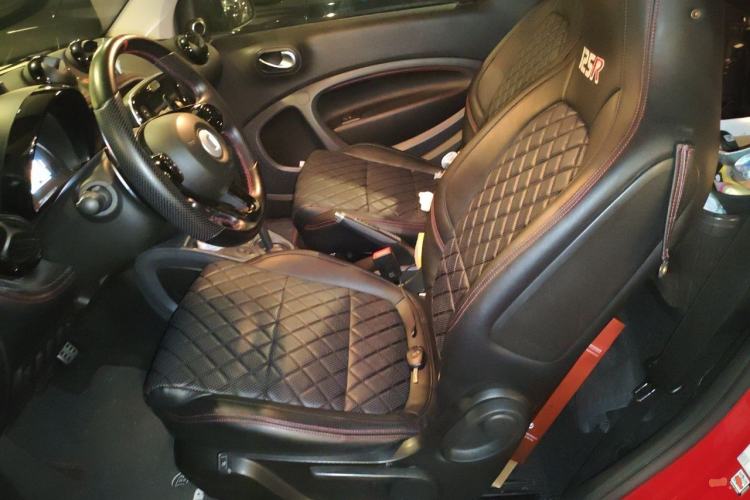 Used smart fortwo 2016 1.0L 52 kW Convertible Passion Edition Left Front Seat