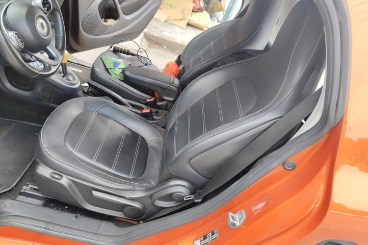 Used smart fortwo 2016 0.9T 66kW Hardtop Pioneer Edition Left Front Seat