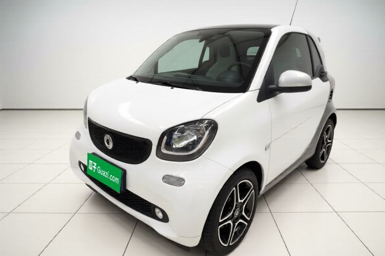Used smart fortwo 2016 0.9T 66kW Hardtop Ultimate Edition Guazi used car, China used car export, Used car for sale, Used smart cars, Cheapest cars for sale