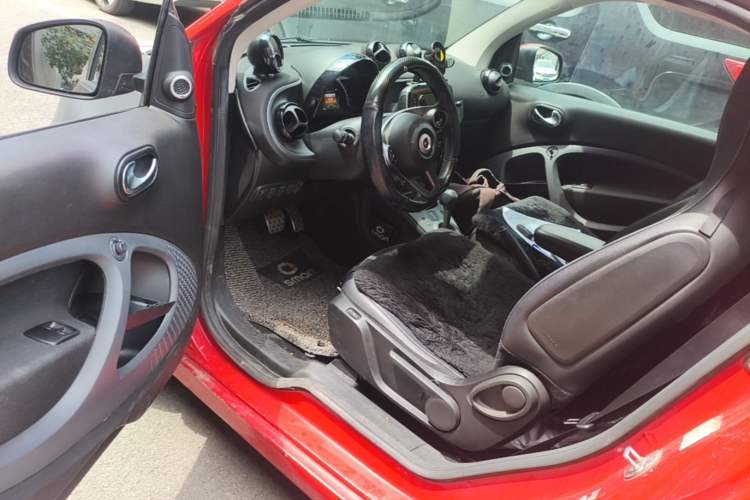 Used smart fortwo 2016 0.9T 66kW Hardtop Ultimate Edition Driver Seat