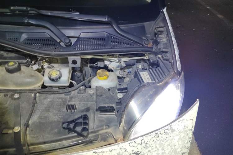 Used smart fortwo 2016 0.9T 66kW Hardtop Pioneer Edition Engine Bay Left