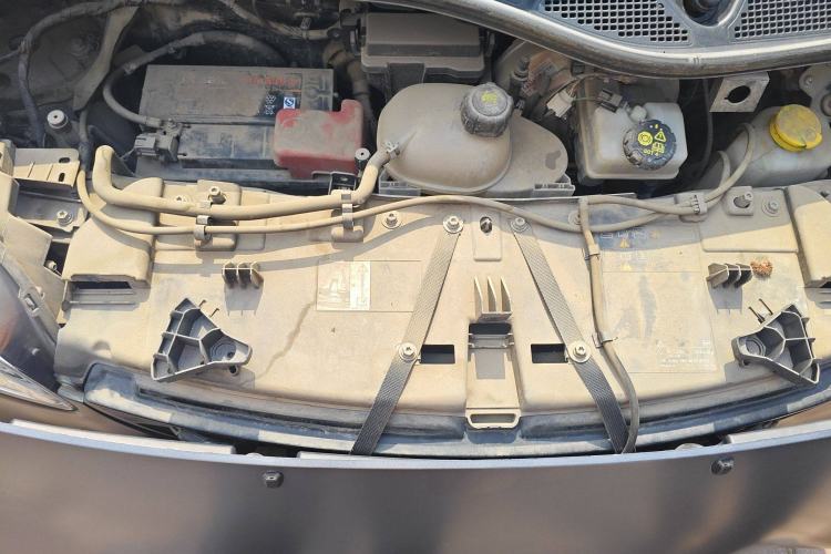 Used smart fortwo 2016 1.0L Grey Ranger Special Edition Engine Bay