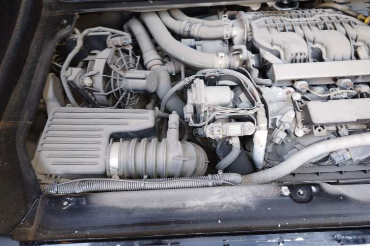 Used smart fortwo 2016 0.9T 66kW Hardtop Pioneer Edition Engine Bay Right