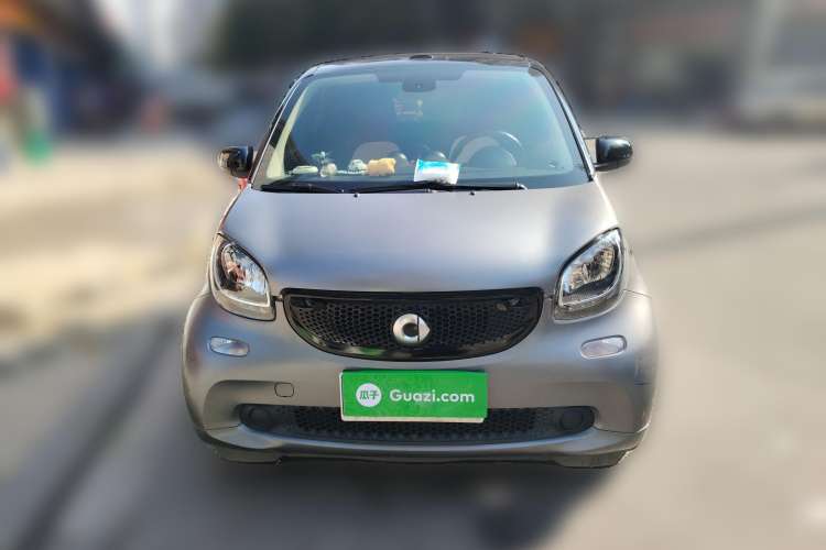 Used smart fortwo 2016 0.9T 66 kW Convertible Pioneer Edition Front