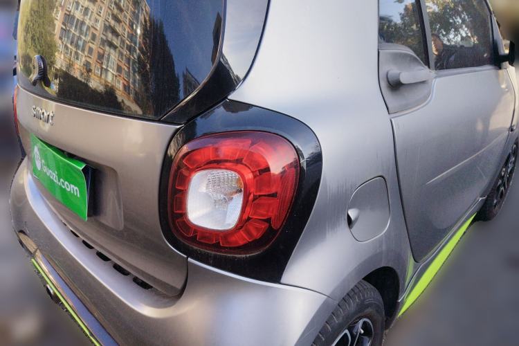 Used smart fortwo 2016 0.9T 66kW Hardtop Pioneer Edition Rear Right 45 Deg