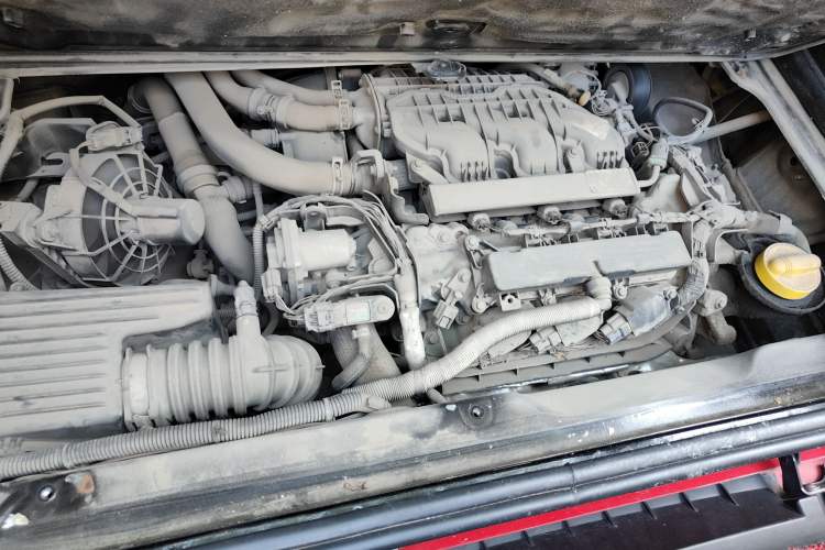Used smart fortwo 2016 0.9T 66kW Hardtop Pioneer Edition Engine Bay