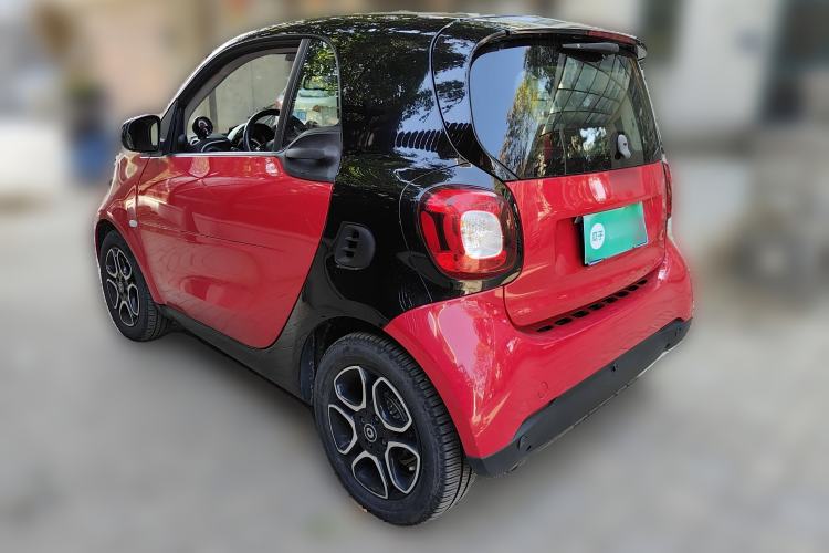 Used smart fortwo 2016 0.9T 66kW Hardtop Pioneer Edition Exterior 3