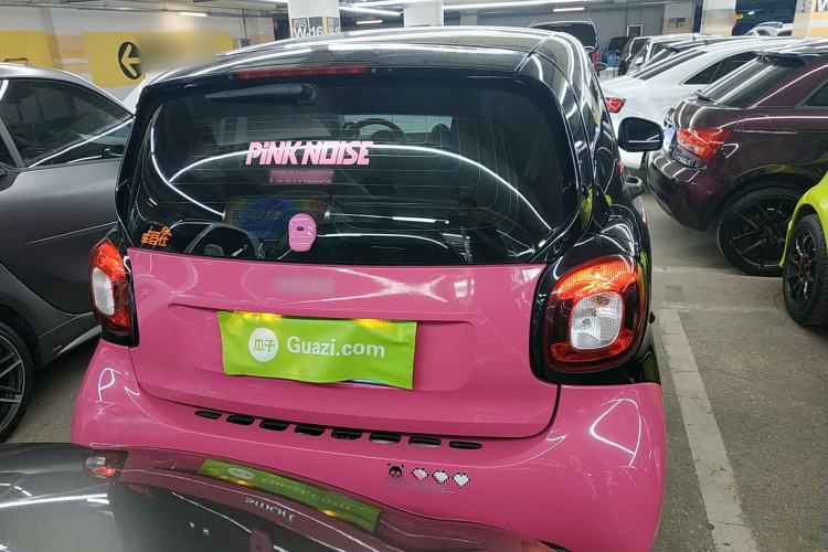 Used smart fortwo 2016 0.9T 66kW Hardtop Pioneer Edition Exterior 4