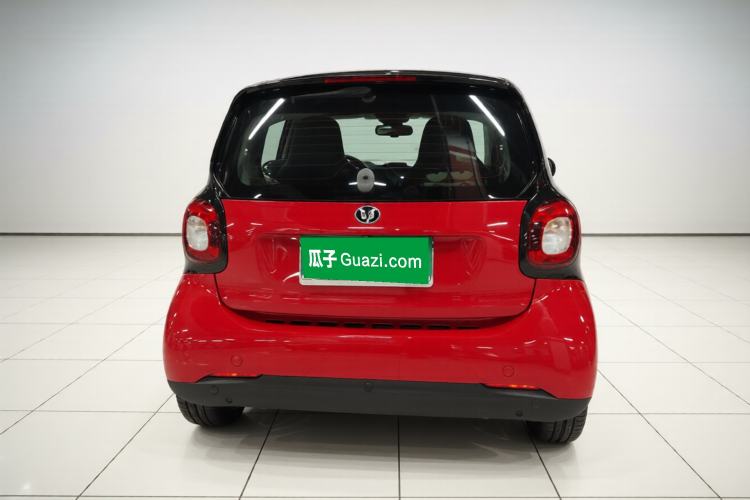 Used smart fortwo 2016 0.9T 66kW Hardtop Pioneer Edition Exterior 4