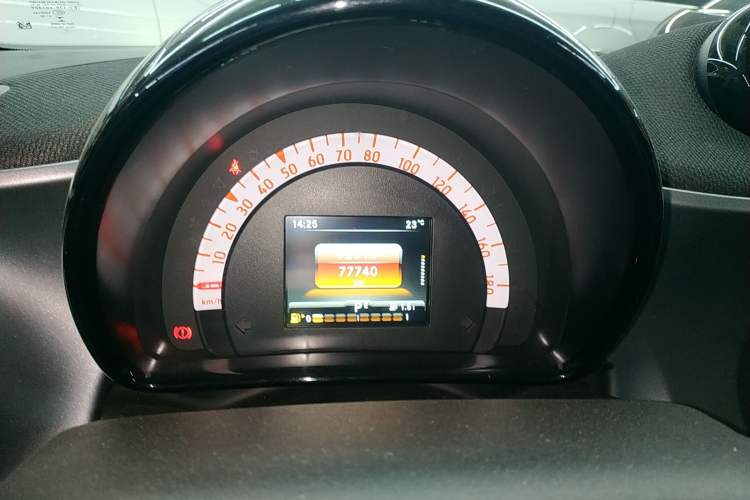 Used smart fortwo 2016 0.9T 66kW Hardtop Pioneer Edition Instrument Cluster