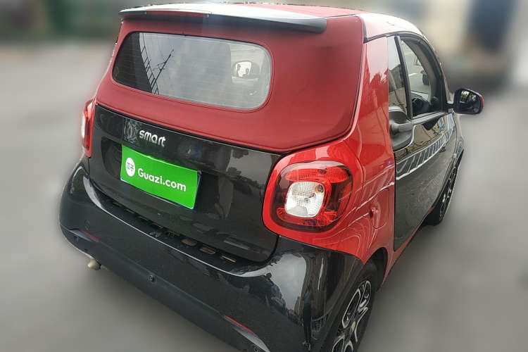Used smart fortwo 2016 0.9T 66 kW Convertible Pioneer Edition Rear Right 45 Deg