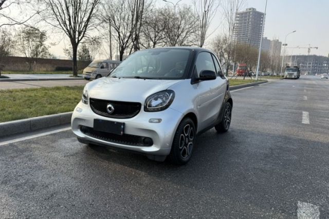 Used smart fortwo 2016 0.9T 66kW Hardtop Pioneer Edition