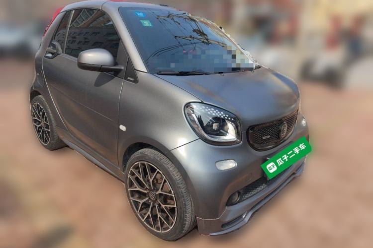 Used smart fortwo 2016 0.9T 66 kW Convertible Pioneer Edition Front Right 45 Deg