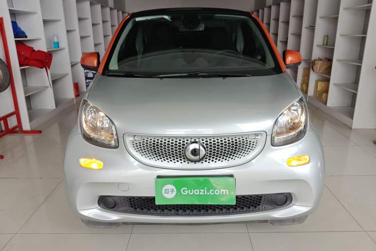 Used smart fortwo 2016 0.9T 66kW Hardtop Pioneer Edition Front