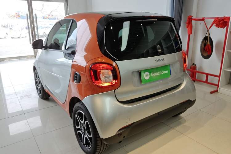 Used smart fortwo 2016 0.9T 66kW Hardtop Pioneer Edition Rear Left 45 Deg