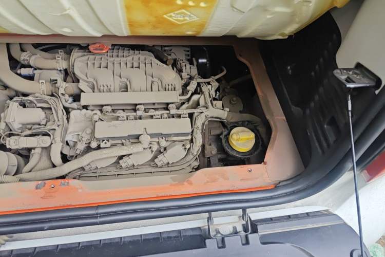 Used smart fortwo 2016 0.9T 66kW Hardtop Pioneer Edition Engine Bay Left