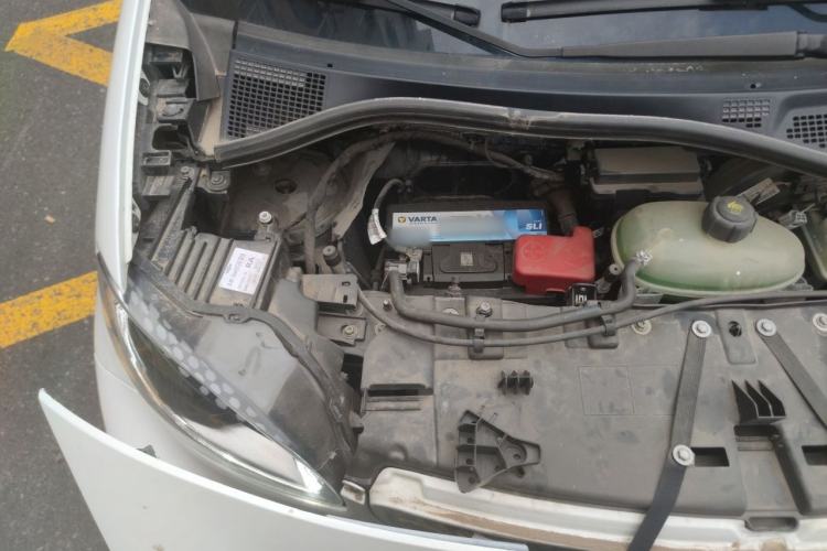 Used smart fortwo 2016 0.9T 66kW Hardtop Pioneer Edition Engine Bay Right