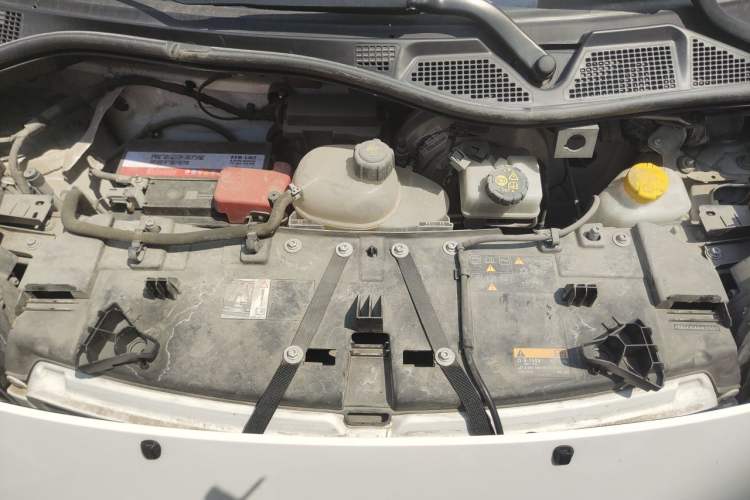 Used smart fortwo 2016 1.0L 52 kW Convertible Passion Edition Engine Bay