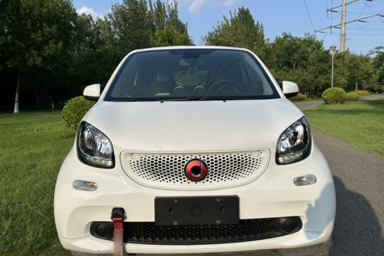 Used smart fortwo 2016 1.0L 52 kW Convertible Passion Edition Exterior 2