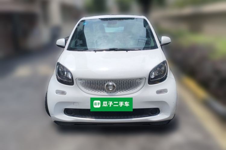 Used smart fortwo 2016 0.9T 66 kW Convertible Pioneer Edition Front