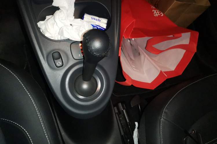 Used smart fortwo 2016 0.9T 66kW Hardtop Ultimate Edition Gear Lever