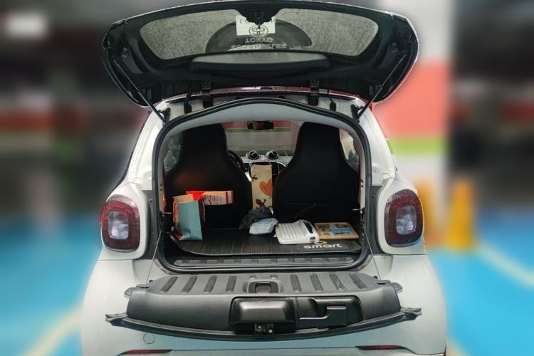 Used smart fortwo 2016 0.9T 66kW Hardtop Pioneer Edition Trunk