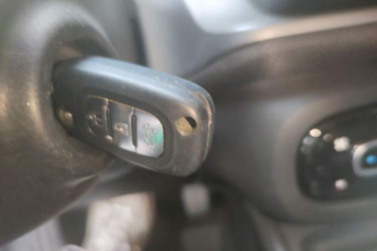 Used smart fortwo 2016 0.9T 66kW Hardtop Pioneer Edition Vehicle Key