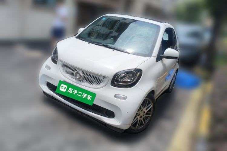Used smart fortwo 2016 0.9T 66 kW Convertible Pioneer Edition Guazi used car, China used car export, Used car for sale, Used  cars, Cheapest cars for sale