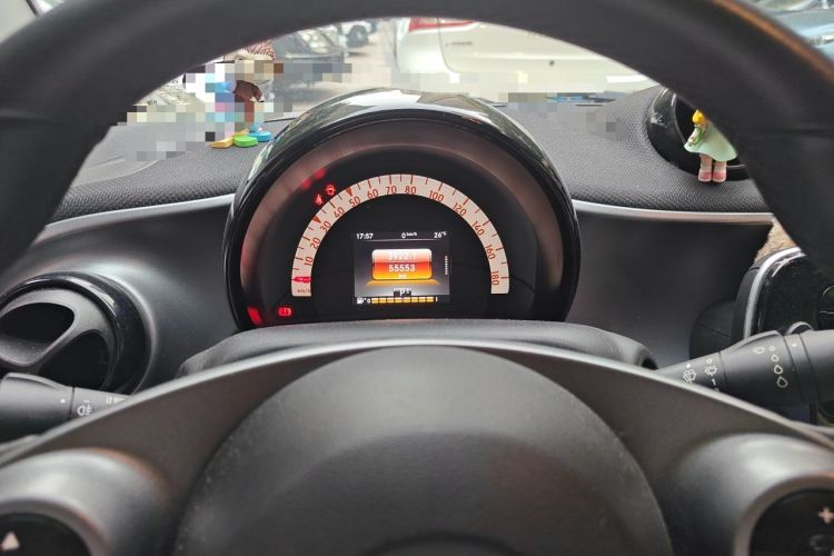 Used smart fortwo 2016 1.0L 52 kW Convertible Passion Edition Instrument Cluster