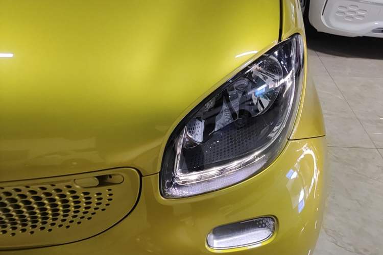Used smart fortwo 2016 0.9T 66kW Hardtop Pioneer Edition Left Front Headlight