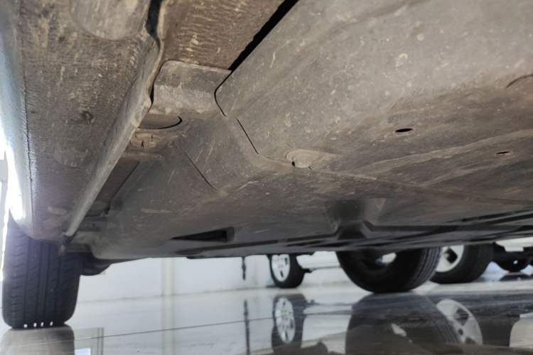 Used smart fortwo 2016 0.9T 66kW Hardtop Pioneer Edition Right Side Sill