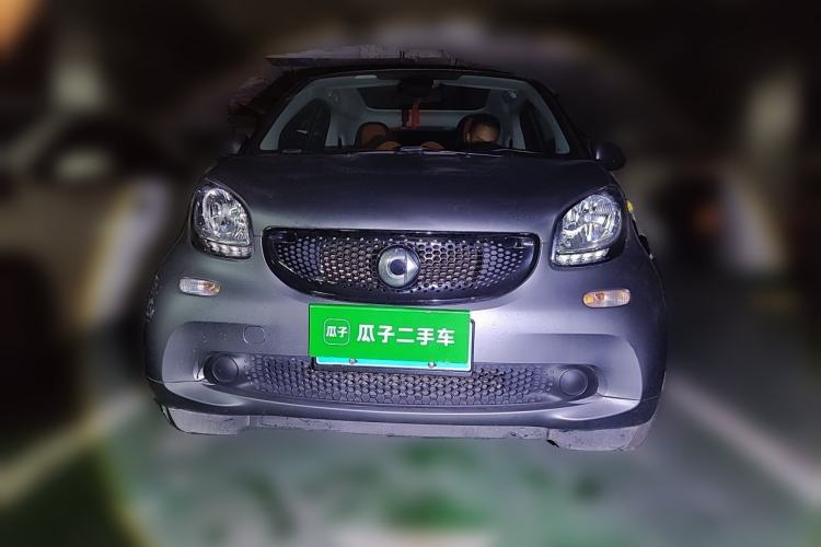 Used smart fortwo 2017 1.0L 52kW New Sound Special Edition China V Emission Standard Front