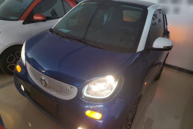 Used smart fortwo 2017 1.0L 52kW New Sound Special Edition China V Emission Standard