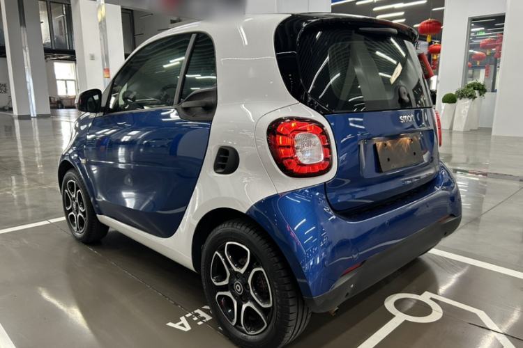 Used smart fortwo 2017 1.0L 52kW New Sound Special Edition China V Emission Standard Exterior 6