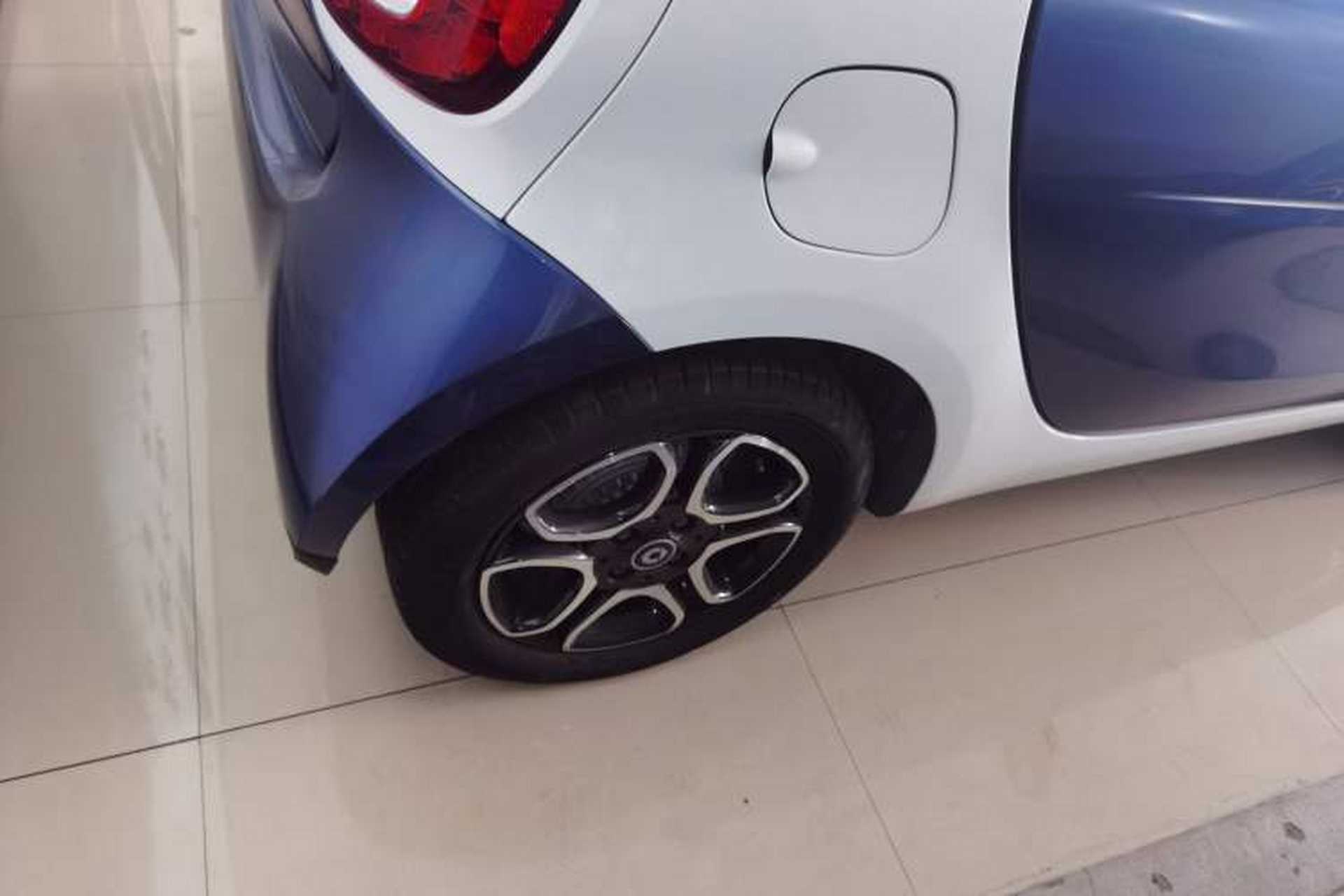 Used smart fortwo 2017 1.0L 52kW New Sound Special Edition China V Emission Standard Exterior 8