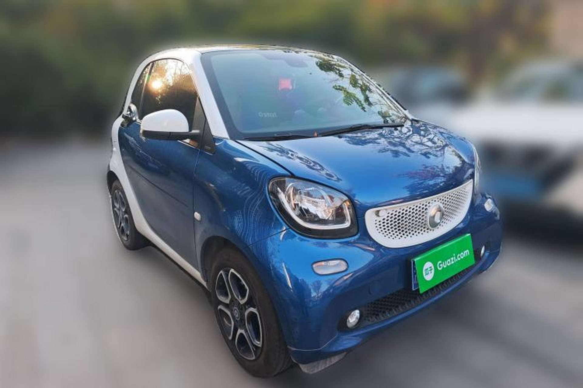 Used smart fortwo 2017 1.0L 52kW New Sound Special Edition China V Emission Standard Front Right 45 Deg