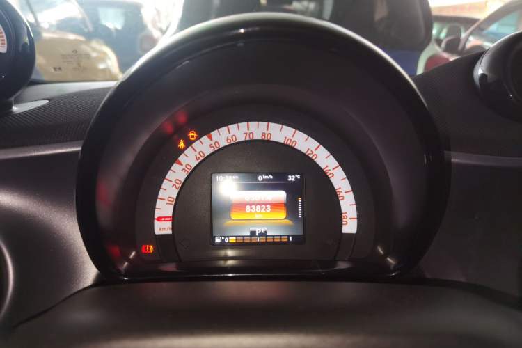 Used smart fortwo 2017 1.0L 52kW New Sound Special Edition China V Emission Standard Instrument Cluster