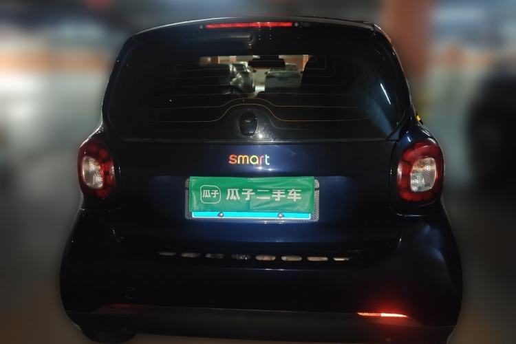 Used smart fortwo 2017 Model 1.0L 52 kW Melody Blue Special Edition China V Standard Rear