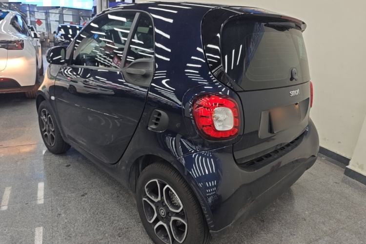 Used smart fortwo 2017 Model 1.0L 52 kW Melody Blue Special Edition China V Standard Rear Left 45 Deg