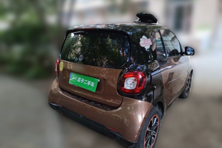 Used smart fortwo 2017 Model 1.0L 52 kW Melody Blue Special Edition China V Standard Rear Right 45 Deg