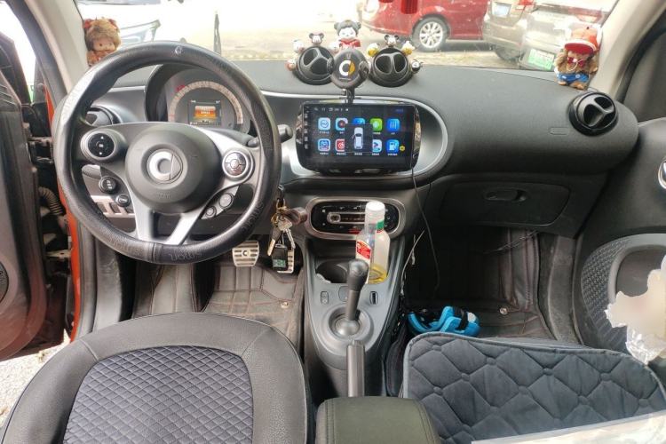 Used smart fortwo  Center Console