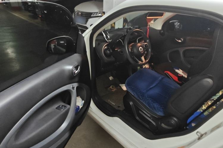 Used smart fortwo 2017 1.0L 52kW Hardtop Affection Special Edition Driver Seat