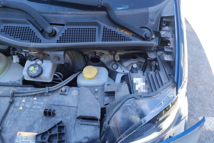 Used smart fortwo 2017 1.0L 52kW New Sound Special Edition China V Emission Standard Engine Bay Left