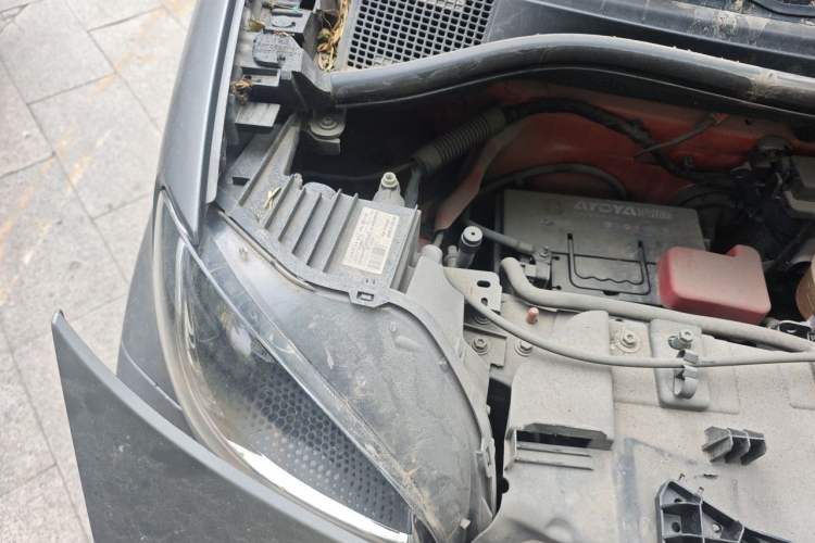 Used smart fortwo 2017 1.0L 52kW Hardtop Affection Special Edition Engine Bay Right