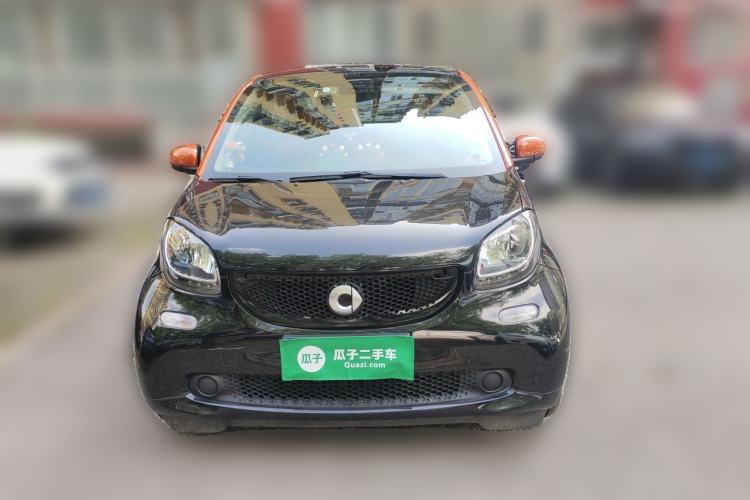 Used smart fortwo  Front